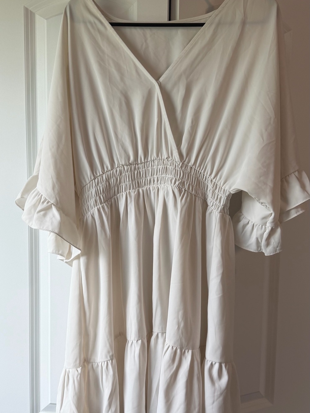 Women's Cream V-Neck Smocked Waist Flutter Sleeve Top